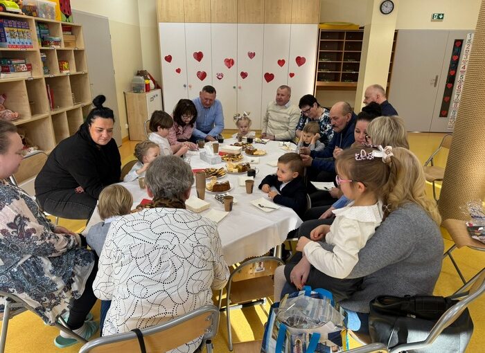 Dzień Babci i Dziadka w grupie delfinków